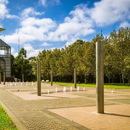 Parkside & City View In Sydney Olympic Park Exteriör bild