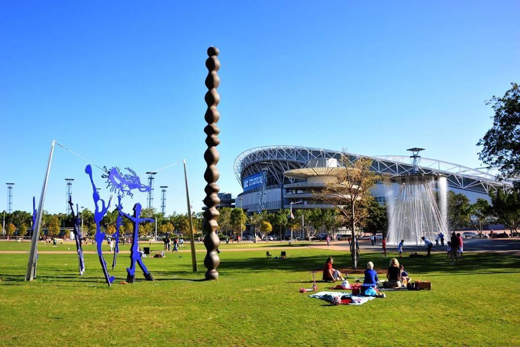Parkside & City View In Sydney Olympic Park Exteriör bild